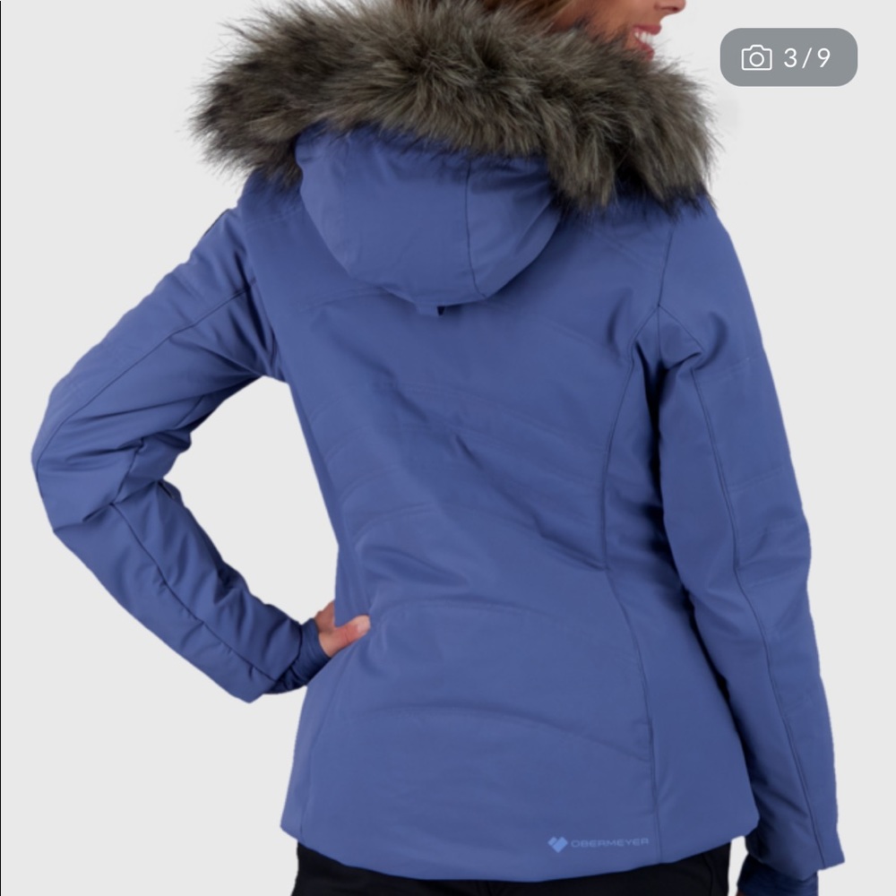 Obermeyer Ski jacket w/ detachable hood. Lightly warn. No stains, mint condition